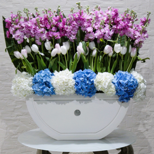 Lavish bouquets (باقات فخمة)